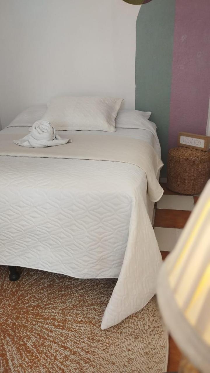 Хостел Lemon Tree Santa Cruz Санта-Крус-ла-Лагуна Экстерьер фото